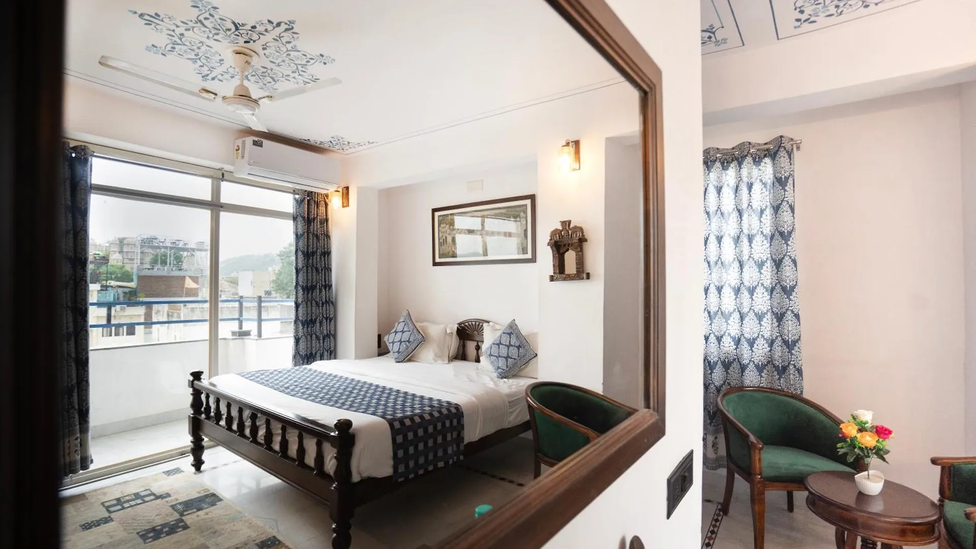 The Lake View Hotel- On Lake Pichola Udaipur