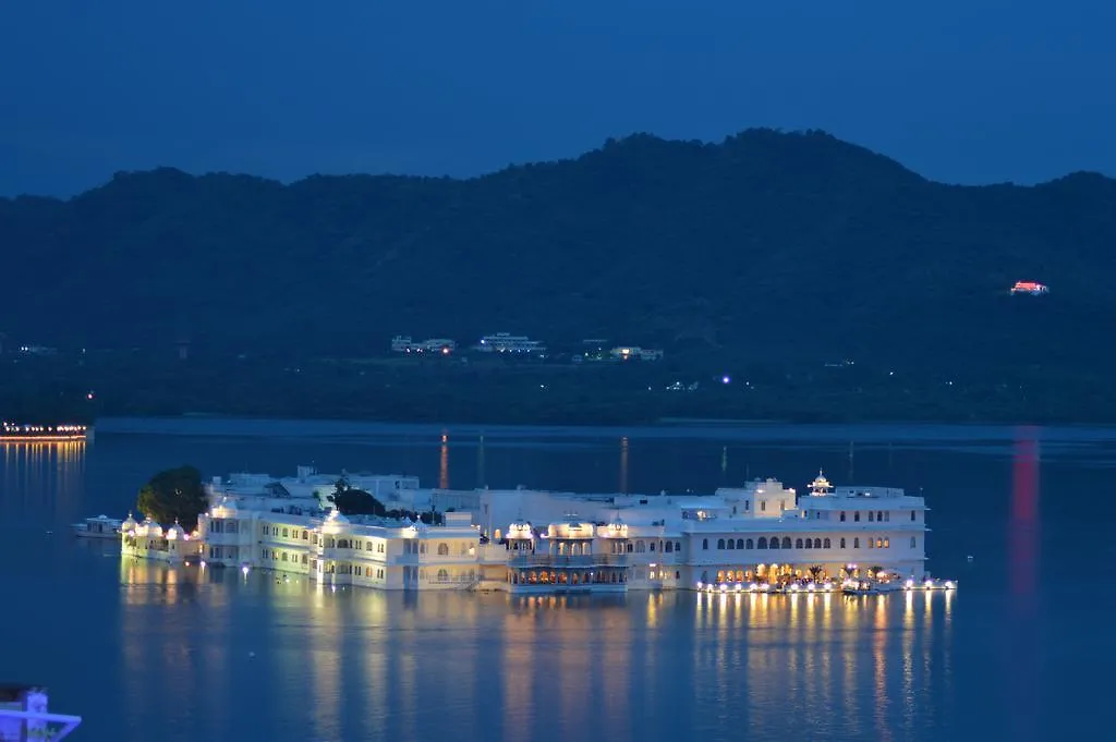 The Lake View Hotel- On Lake Pichola Udaipur Hotel